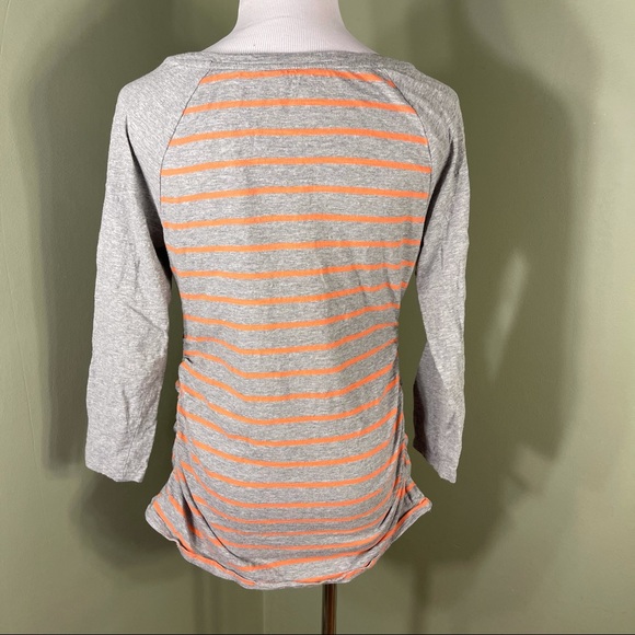 M Liz Lange) maternity tee-shirt - Picture 6 of 8